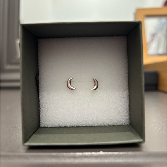 Jewelry - Sterling Silver Crescent Moon Earrings